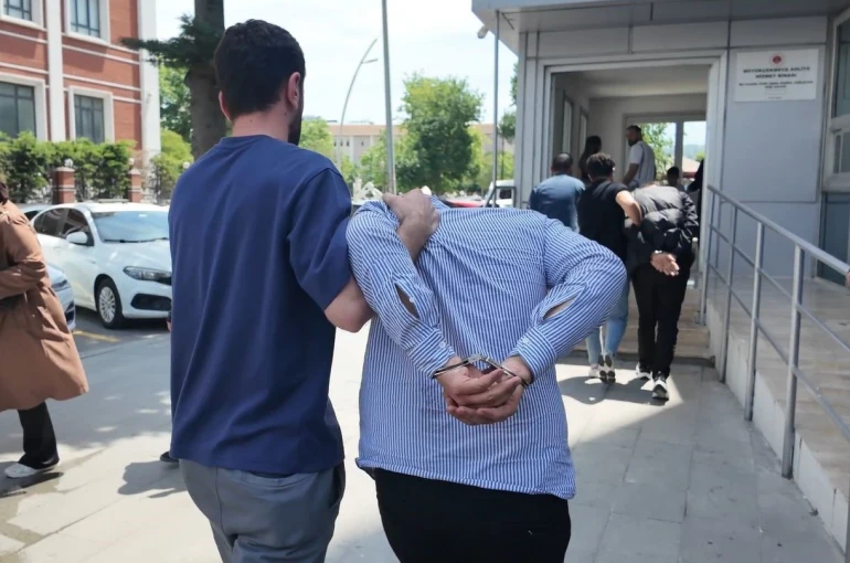 Büyükçekmece Adliyesi’ndeki soygunun iki kilit ismi adliyeye getirildi 