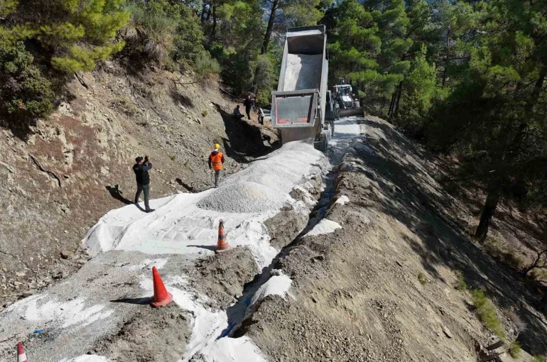 Büyükşehir ASAT’tan Konyaaltı bölgesine 164 milyon 219 bin TL bedelli içme suyu yatırımı 