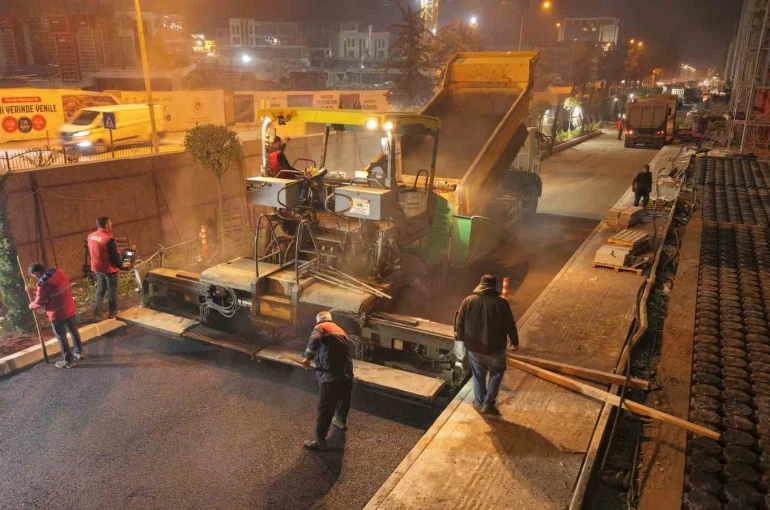 Büyükşehir, Azerbaycan Mahallesi’nde yol konforunu artırıyor 