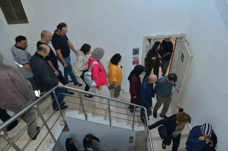 Büyükşehir Belediyesi’nde gerçeği aratmayan tatbikat 