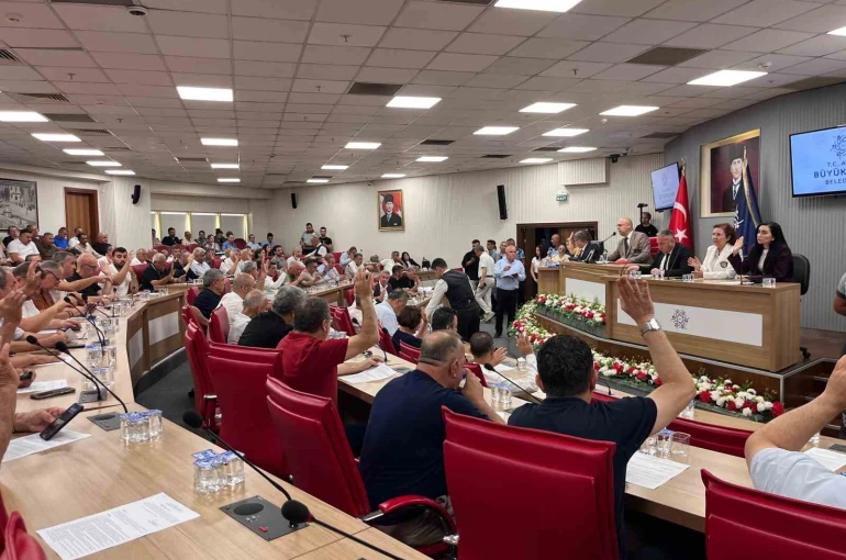 Büyükşehir Meclisi’ne ‘ilaçlama’ konusu damga vurdu 