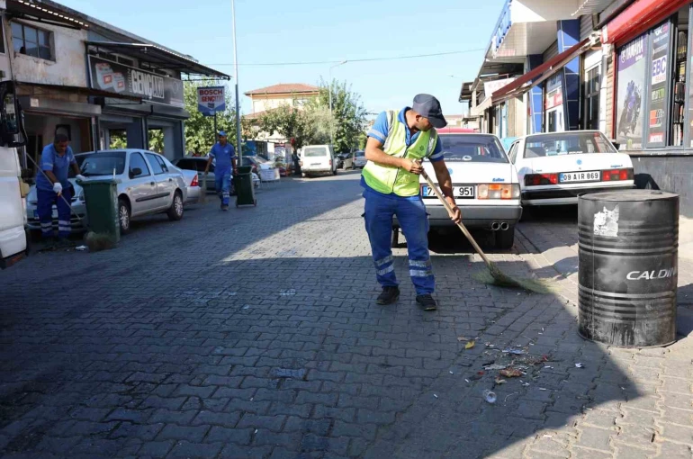 Büyükşehir sanayi sitelerinde temizlik çalışması gerçekleştirdi 
