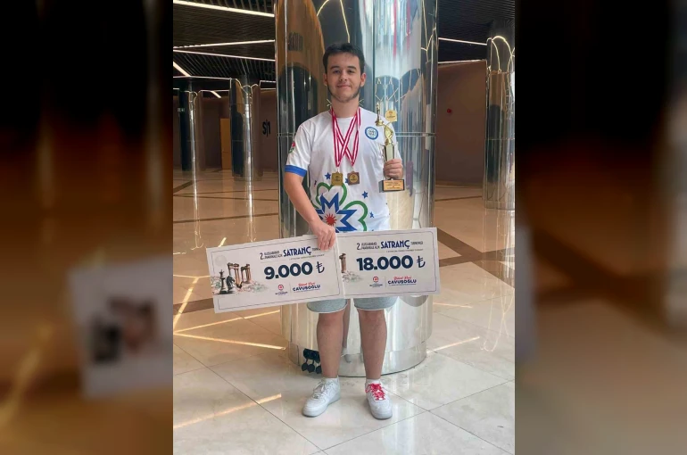 Büyükşehir sporcuları satrançta başarılarını sürdürüyor 