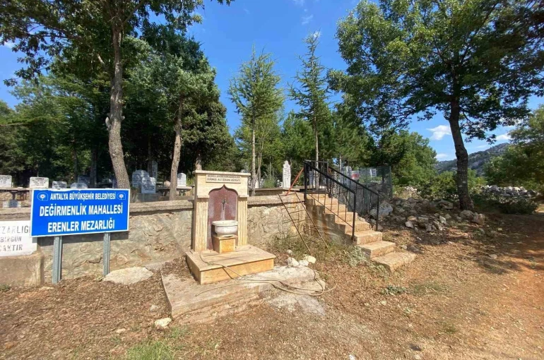 Büyükşehir’den Akseki mezarlıklarında kapsamlı çalışma
