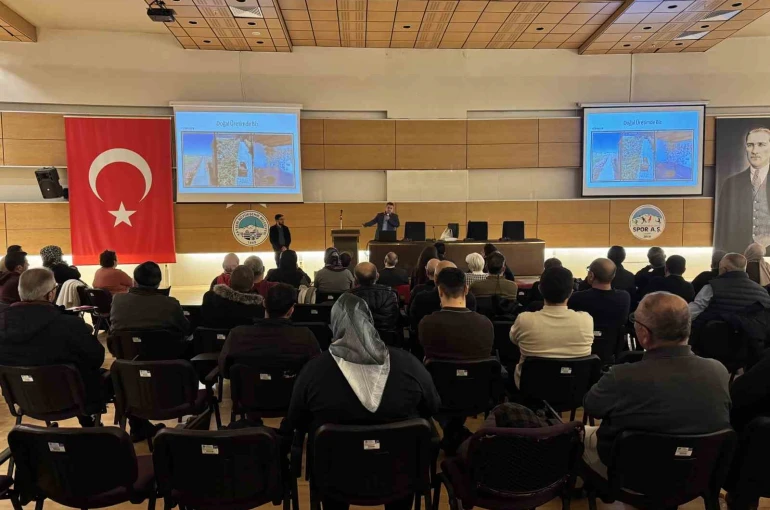 Büyükşehir’den doğal üretim bahçesini kullanacaklara organik üretim eğitimi 