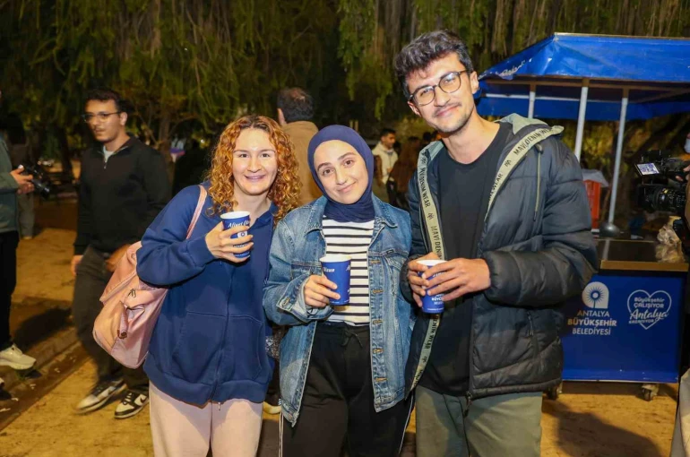 Büyükşehir’den sınav haftası boyunca sıcak çorba ikramı 