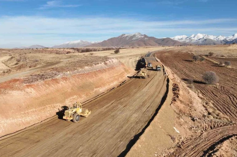 Büyükşehir’den Tomarza’nın kırsal bağlantı yoluna önemli çalışma 