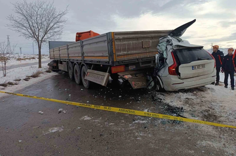 Buzlanma kazaya neden oldu, Sivaslı iş adamı kazada öldü
