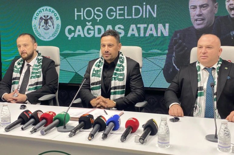 Çağdaş Atan imzaladı; Hedefim Konyaspor'u Avrupa'ya taşımak
