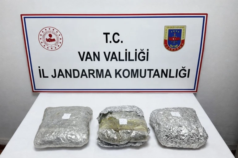 Çaldıran’da 4 kilo 60 gram skunk ele geçirildi 