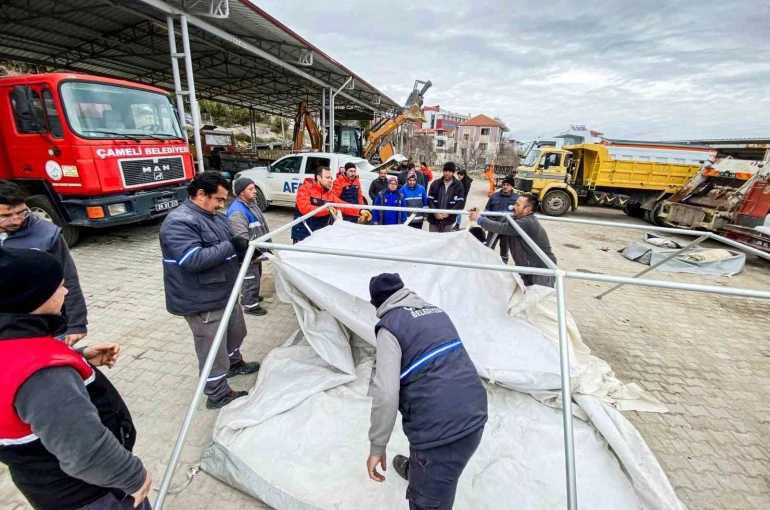 Çameli Belediyesi Yerel Destek Ekibine AFAD’dan çadır kurma eğitimi verildi 