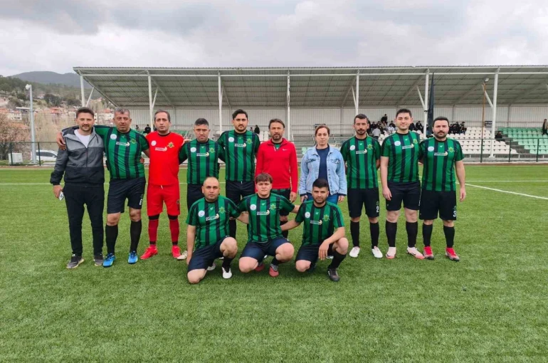 Çameli’de Kurumlar ve Mahalleler Arası Futbol Turnuvası başladı 