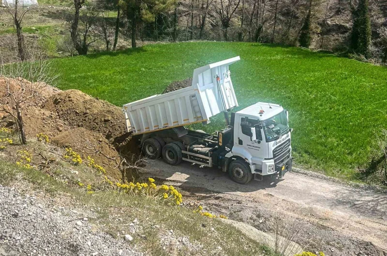 Çamelili vatandaşların güvenli ve konforlu ulaşımı sağlanması için çalışmalar sürüyor 