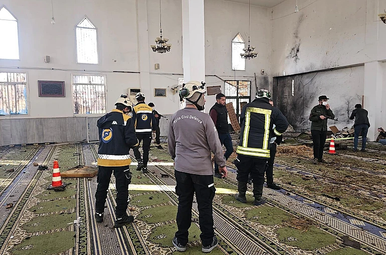 Cami patlamasında can kaybı 8'e yükseldi