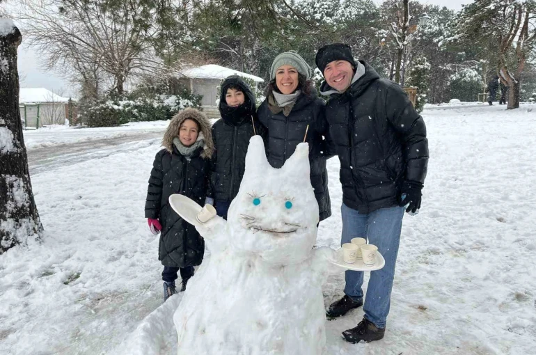 Çamlıca’da çocuklar karın keyfini doyasıya çıkardı 