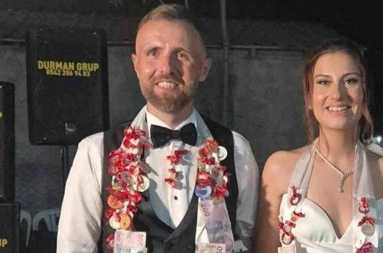 Çanakkale'de ki feci kaza 5 aylık evlileri ayırdı: 5 ölü, 1 yaralı