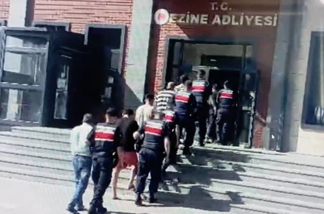 Çanakkale’de göçmen kaçakçılığı operasyonlarında 59 düzensiz göçmen yakalandı, 4 organizatör tutuklandı