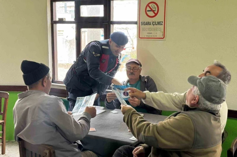 Çanakkale’de jandarmadan köylerde dolandırıcılık ve hırsızlığa karşı bilgilendirme çalışması 