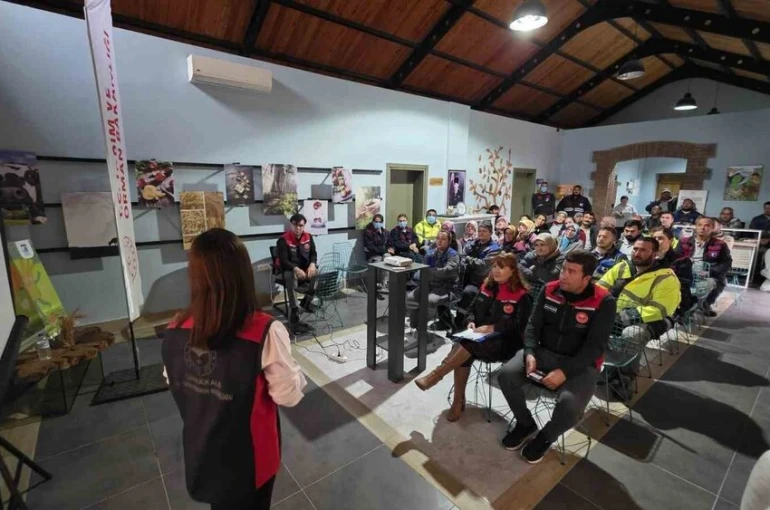 Çanakkale’de kahve rengi kokarcalarla 4 bin samuray arısı mücadele edecek 