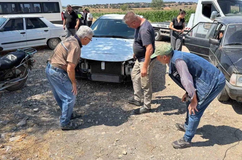 Çan’da iki otomobil çarpıştı: Sürücüler kazayı yara almadan atlattı