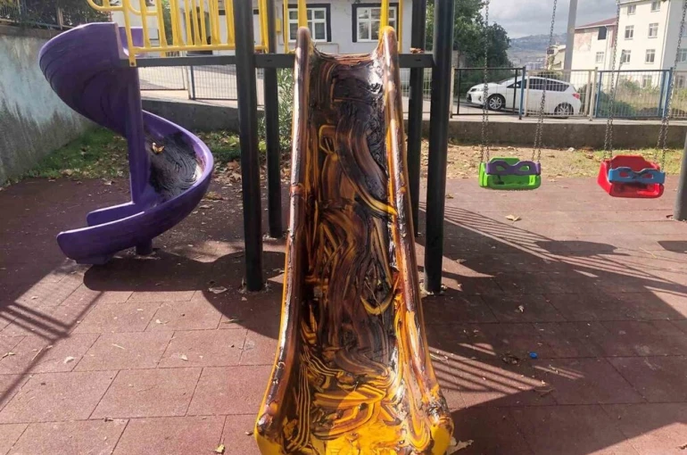 Canik’te parklara zarar verildi 