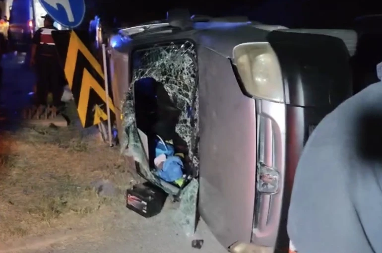 Çankırı’da iki hafif ticari araç çarpıştı: 9 yaralı