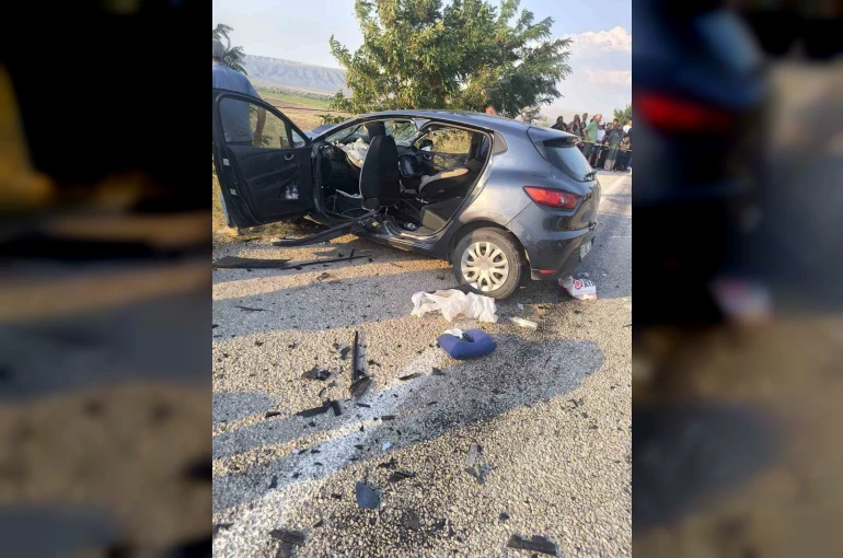 Çankırı’da iki otomobil çarpıştı: 1 ölü, 6 yaralı