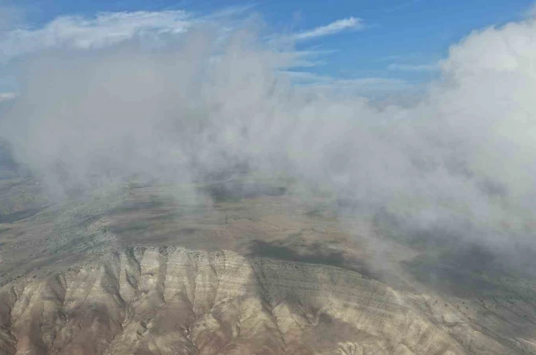 Çankırı’yı kaplayan sis bulutları havadan görüntülendi