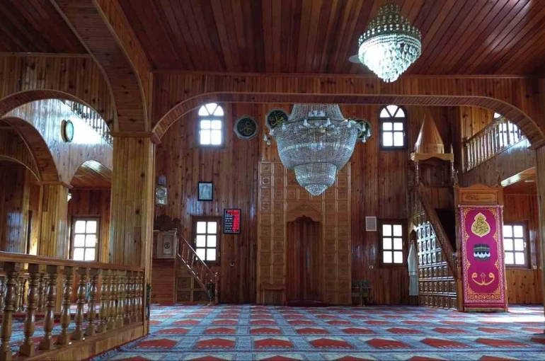 Çantı tekniğiyle inşa edilen çivisiz cami 2 asırdır ayakta 