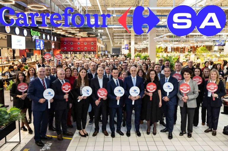 CarrefourSA, 12 Aralık Mağazacılar Günü’nü 15 bin çalışanı ile kutladı