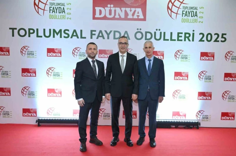 Çayeli Bakır’ın ‘Arıcılığı Geliştirme Projesi’ne Toplumsal Fayda Ödülü 