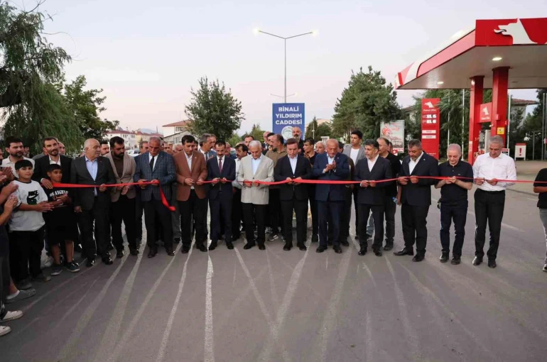 Çayırlı’da Binali Yıldırım Caddesi hizmete açıldı 