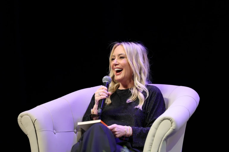 Çekmecem’de Kitap Var’ın Konuğu Saba Tümer oldu 