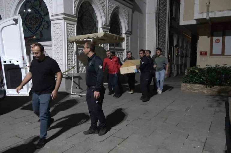 Çekmeköy’de cami tuvaletinde genç adamın cansız bedeni bulundu