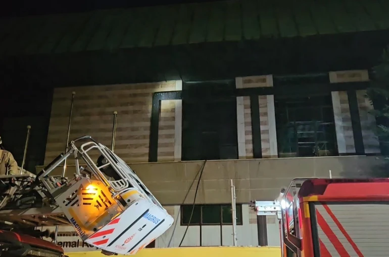 Cemal Reşit Rey Konser Salonu’nda korkutan yangın