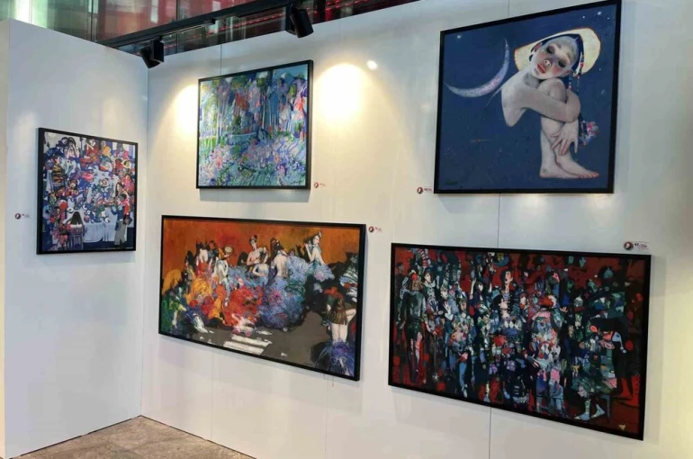 Cengiz Aytmatov Enstitüsü, İstanbul’da "Ulu Bozkırın Ruhu" adlı resim sergisi düzenledi 