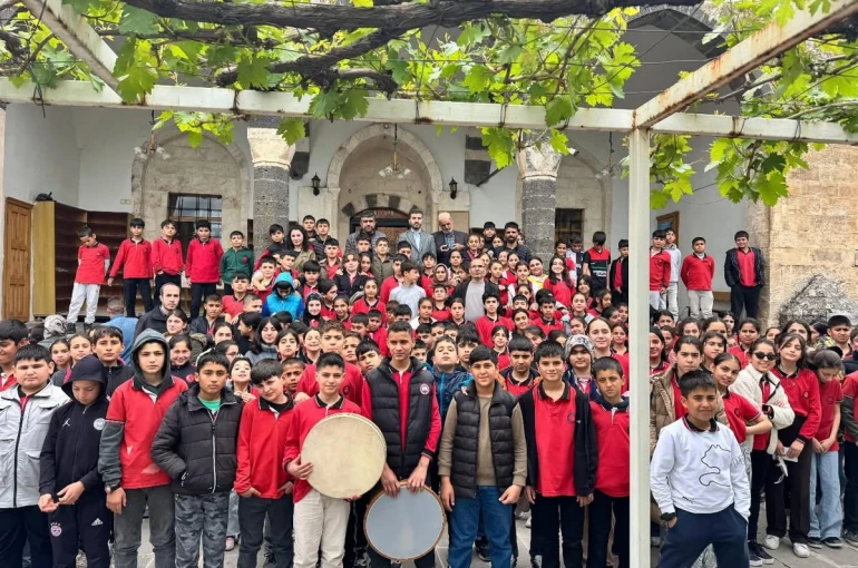 Çermik’te öğrenciler camide buluştu 