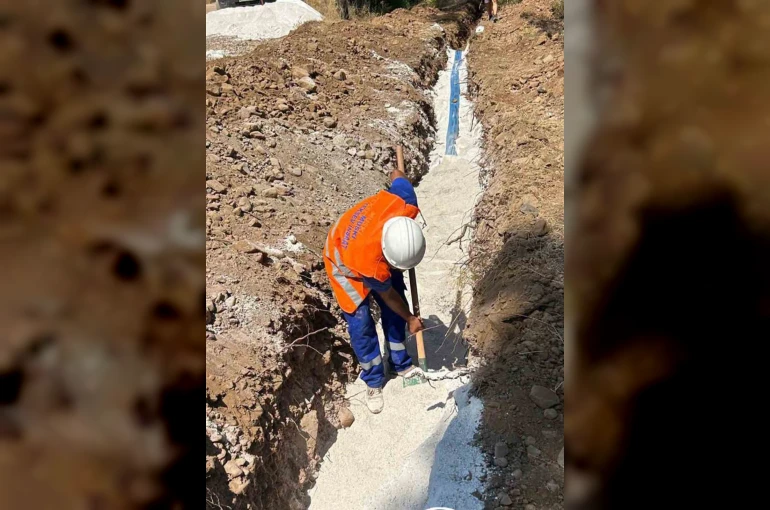 Çetibeli Mahallesi’nin içme suyu hatları yenileniyor 