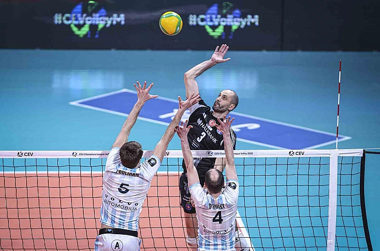 CEV Şampiyonlar Ligi: Halkbank: 2 - Knack Roeselare: 3 