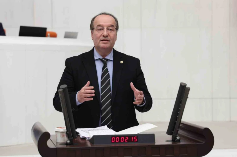 Cevdet Akay’dan Bakan Tekin’e Karabük’teki eğitim sorunlarına ilişkin soru yağmuru