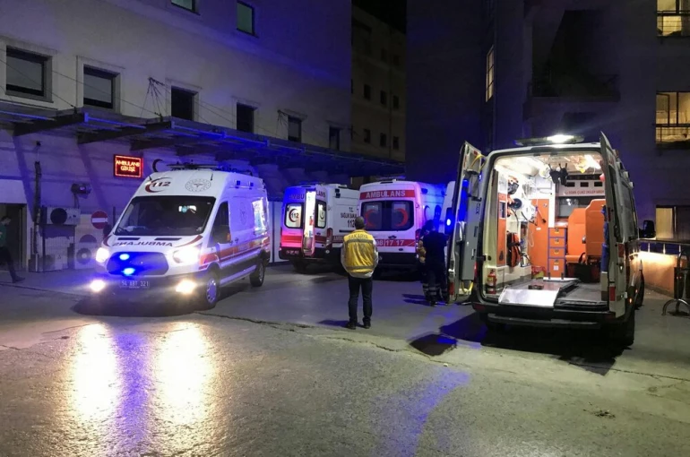 Cezaevinde 76 hükümlü yemekten zehirlendi