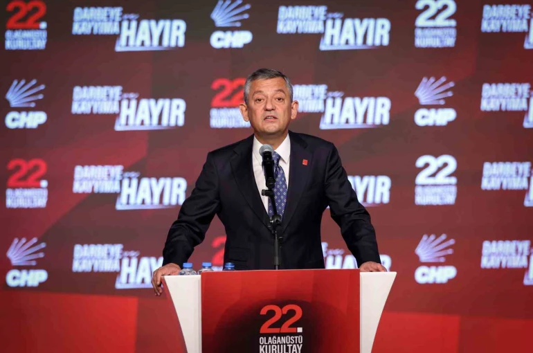 CHP Genel Başkanı Özel: "47 yıl sonra birinci parti olduk" 
