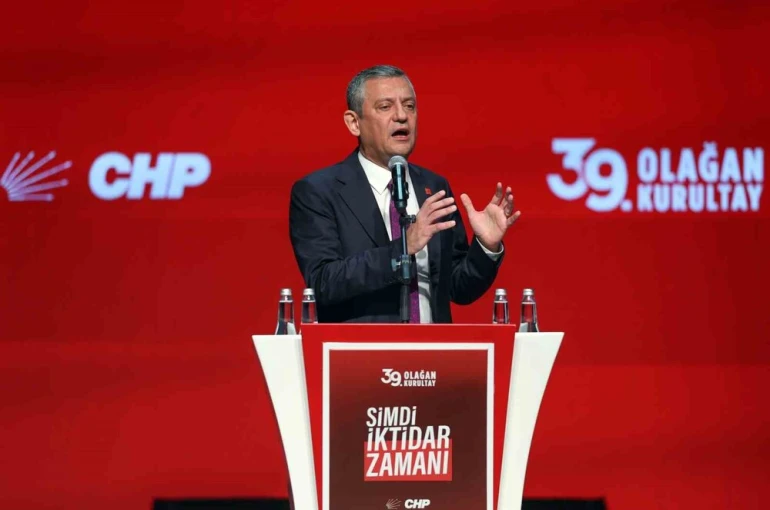 CHP Genel Başkanı Özel: "CHP bizi eskiye döndürmek isteyenlerden arınacak" 