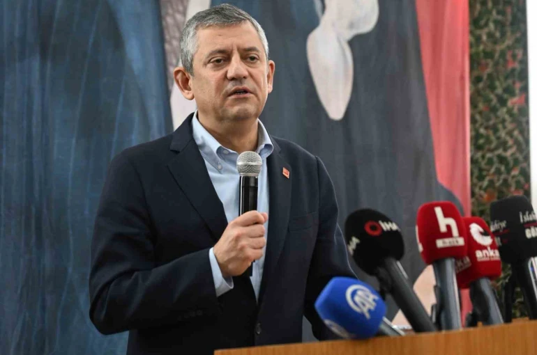 CHP Genel Başkanı Özel depremin 3. yıl dönümünde Gaziantep’i ziyaret etti