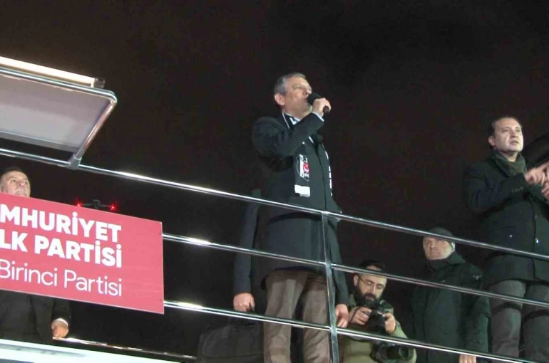 CHP Genel Başkanı Özel: "İstanbul aynı anda en çok metro inşaatının olduğu il oldu"