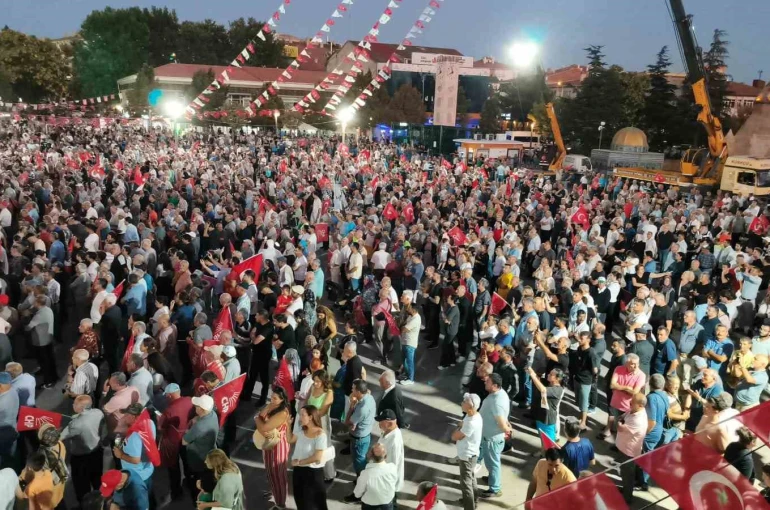 CHP Genel Başkanı Özel, Kırşehir’deki mitingde konuştu 