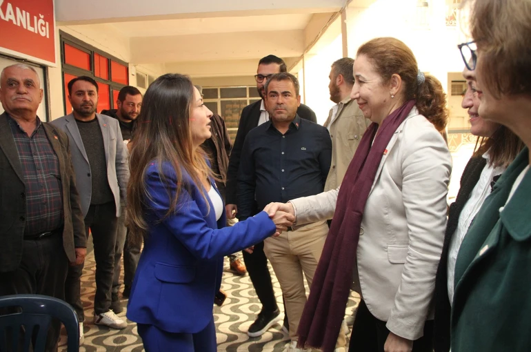 CHP İl Başkanı Özalper, Kula’da partisinin ilçe yönetimiyle buluştu 