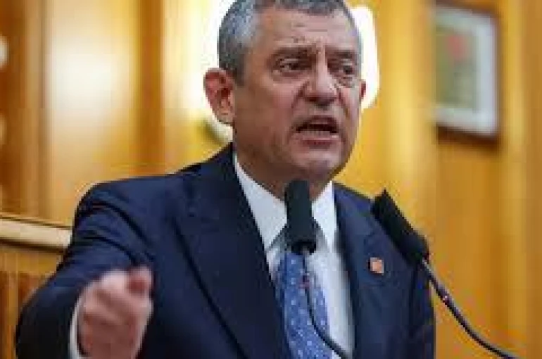 CHP Lideri Özel: "Biz bu haksız ve namussuz düzeni değiştirmeye talibiz"