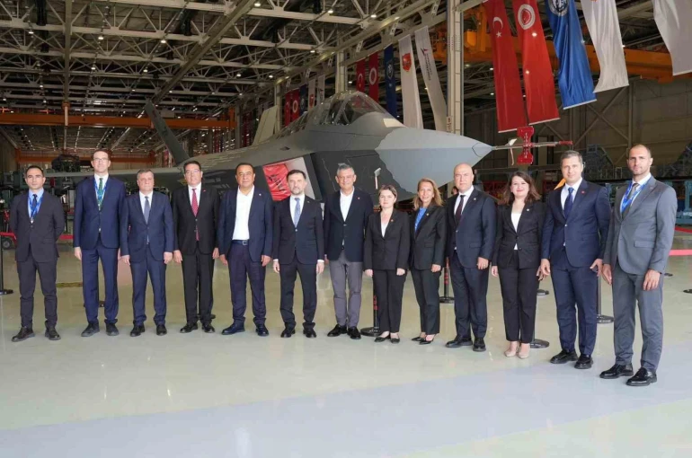 CHP lideri Özel’den KAAN paylaşımı: "KAAN’ımız gücünü dışarıdan değil, milletimizden almaktadır" 