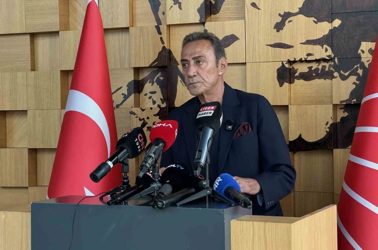 CHP’den ihracı istenen eski İl Başkanı Berhan Şimşek: "Bu partiyi mahkeme koridorlarına, pavyon masalarına biz mi düşürdük" 
